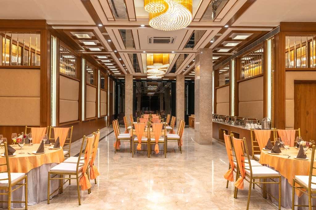 Clarion Hotel Epicure Dehradun Servizi foto