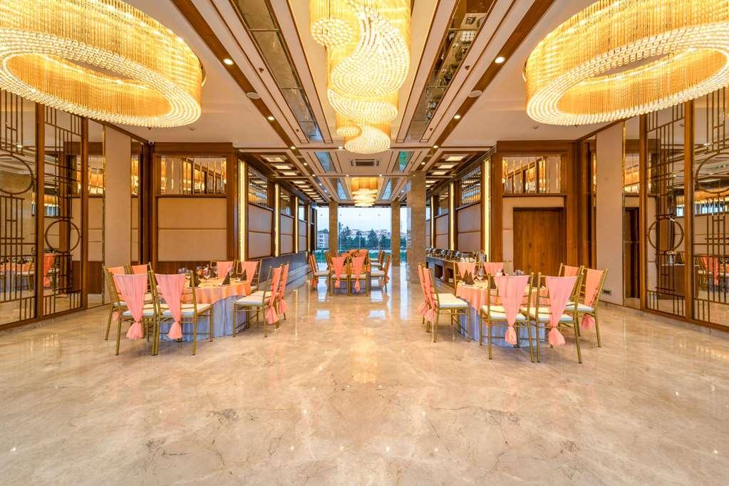 Clarion Hotel Epicure Dehradun Servizi foto