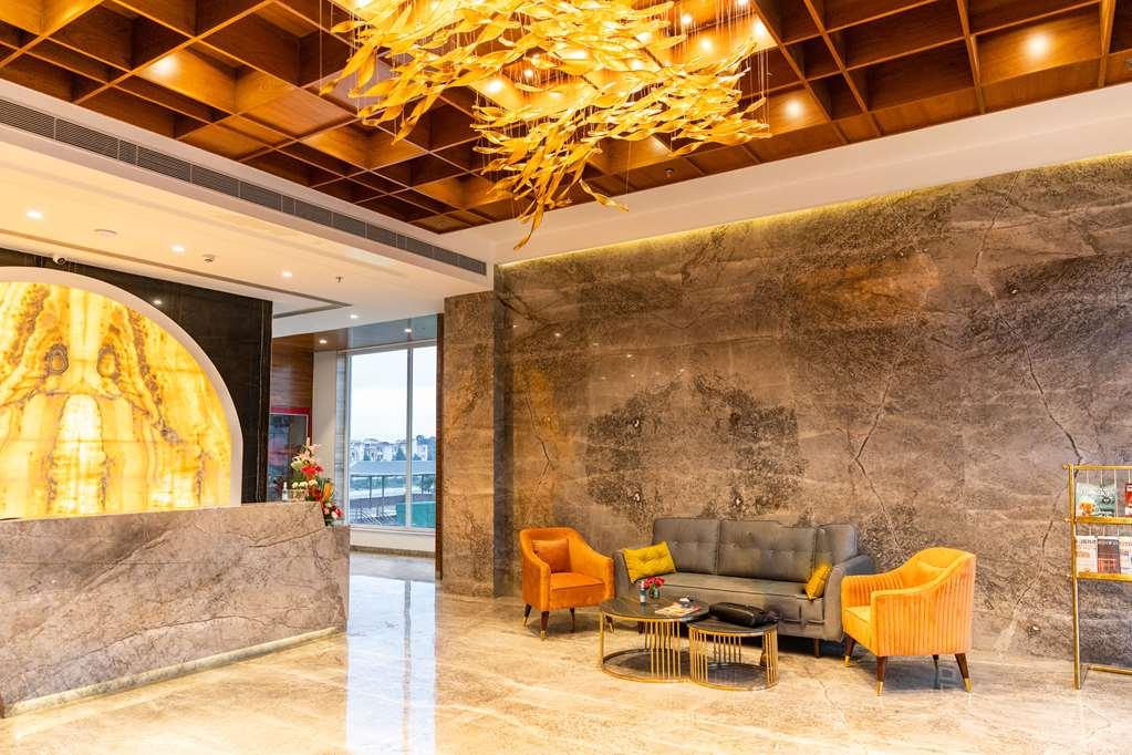 Clarion Hotel Epicure Dehradun Interno foto